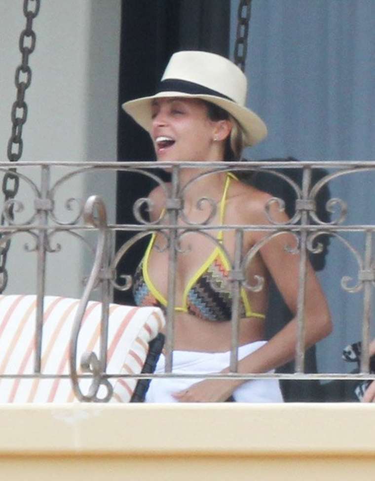 Nicole Richie Wearing a Bikini Top at a Resort in Cabo San Lucas